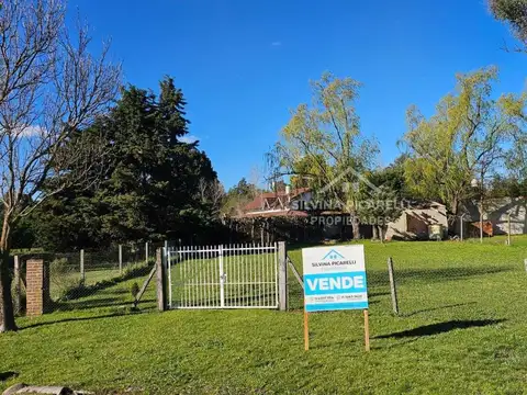 VENTA LOTE EN CUL DE SAC  BARRIO PARQUE SAKURA  J CORTAZAR 100