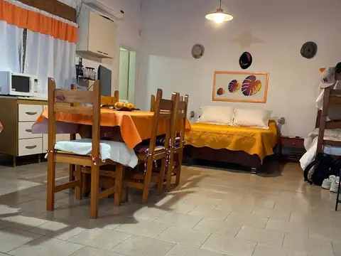Felipe Deluster 1400