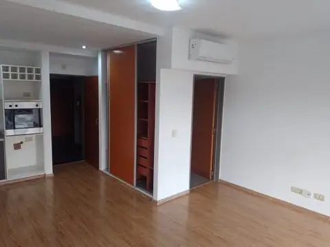 Avenida Paseo Colón 1100, Piso 7