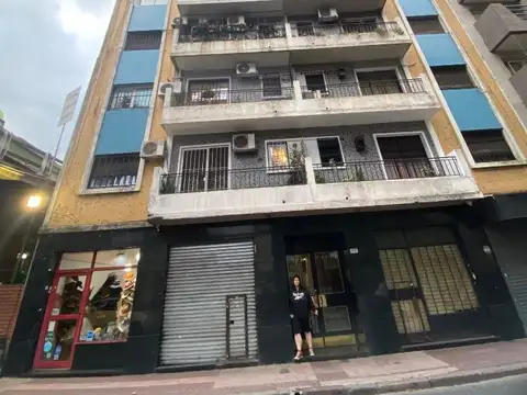Departamento de 2 amb. con balcon al contrafrente -San Telmo