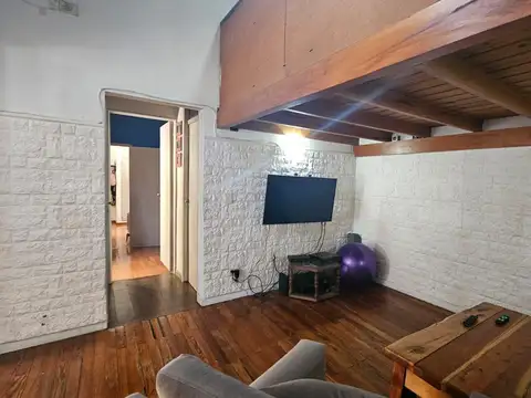 Depto Tipo Casa en Venta 40 años
