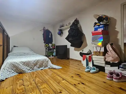 Depto Tipo Casa 4 ambientes con 2 baños