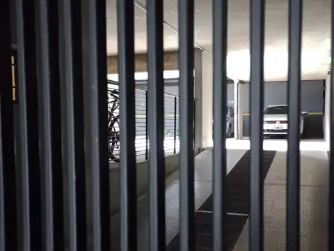 Vendo cochera a estrenar en Sub Suelo
