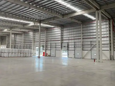 NAVE INDUSTRIAL DE 11500 m2 CUBIERTOS AAA