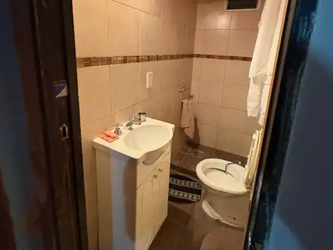 VENTA CASA EN BARRIO TIRO SUIZO CON COCHERA