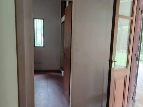 Casa en Alquiler con 2 cocheras