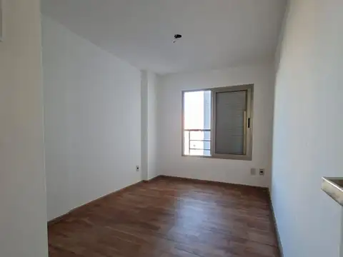 Celestino VIII. Dpto de 2 dorm y 2 baños. Centro.