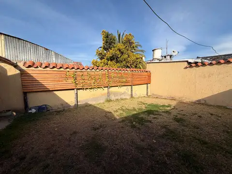 Casa en Venta 3 Dormitorios sobre Terreno de 322 m² – Ideal Vivienda o Inversión