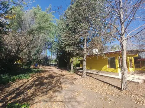 Casa en Venta con 4 cocheras
