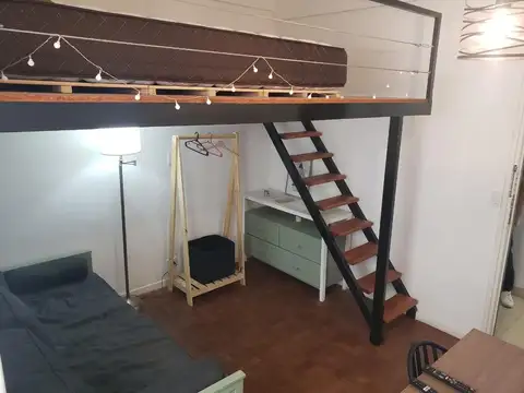 11 De Septiembre 800, Piso 2