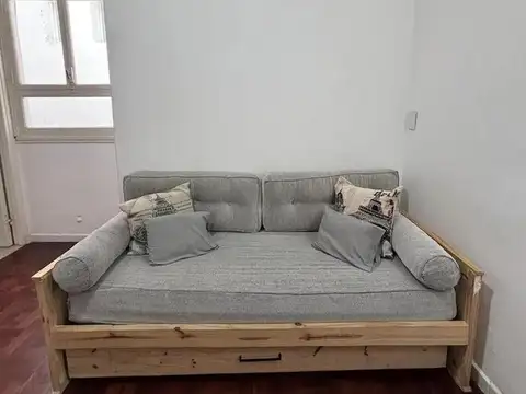 11 De Septiembre 800, Piso 2