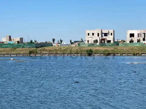 Terreno en Venta de 785,0 m2