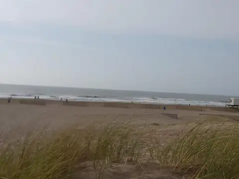 Duplex en Venta V Gesell Sur Fte frente a la playa
