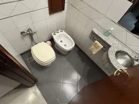 Lavalle 1800, Piso 1