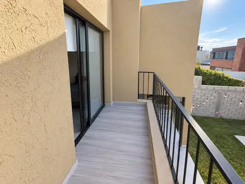 Depto Tipo Casa en Alquiler 3 años
