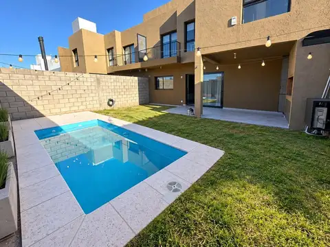 Duplex de calida en alquiler San Ignacio Village con pileta