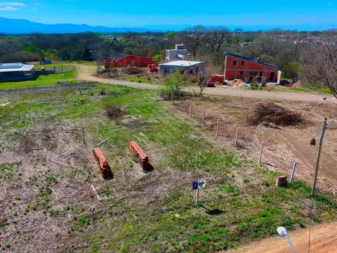 Terreno en Venta 40  mts Fondo