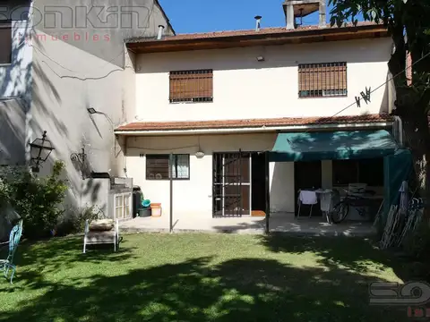 Casa 5 ambientes con 3 baños
