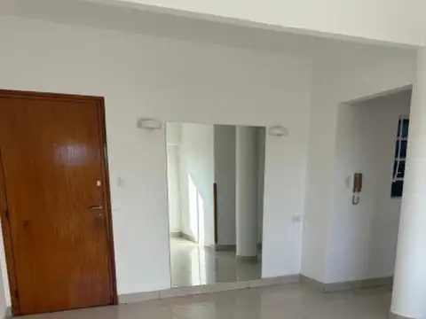 Depto Tipo Casa 5 ambientes con 2 baños