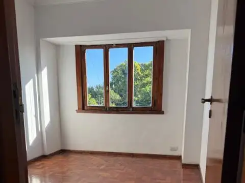 Depto Tipo Casa en Venta en Mataderos, USD 147.000