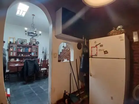 Casa de 3 ambientes con cochera