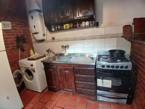 Casa 3 ambientes con 2 baños