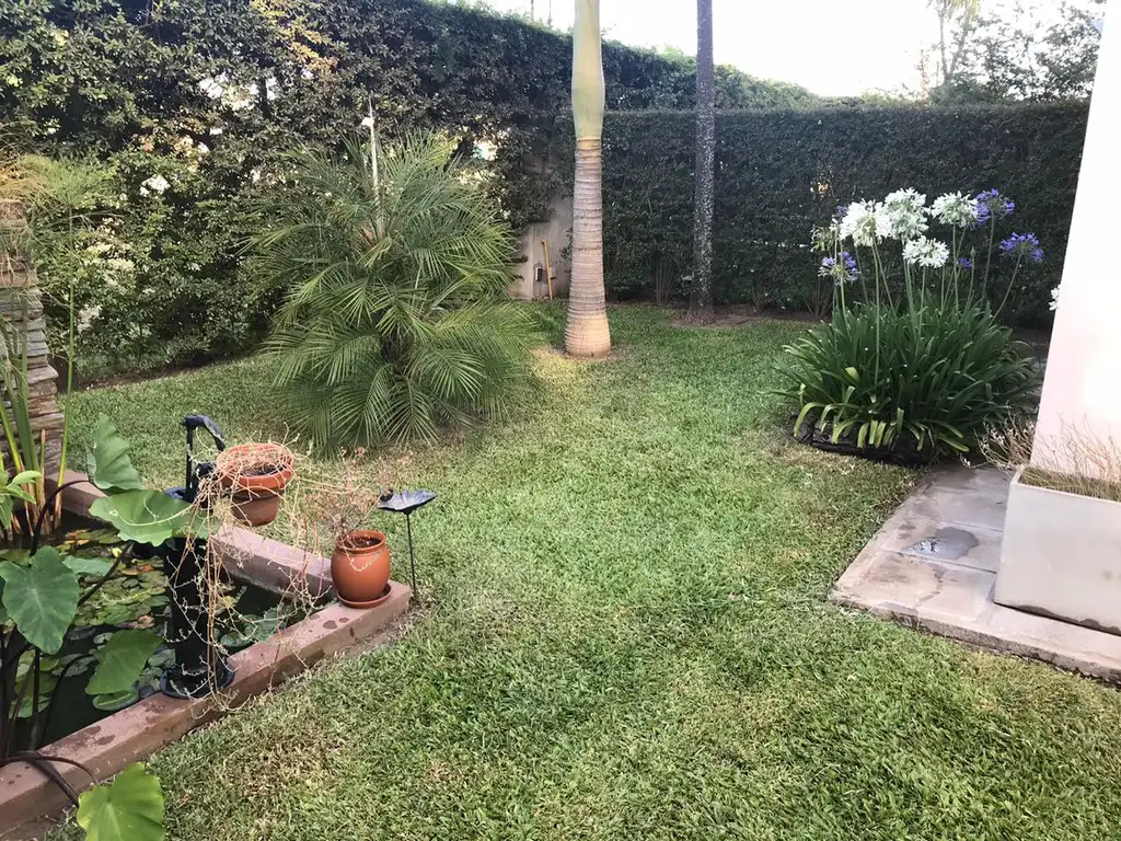 Casa en Venta con cochera