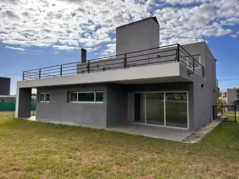 Casa en Alquiler en Las Corzuelas, USD 1.700