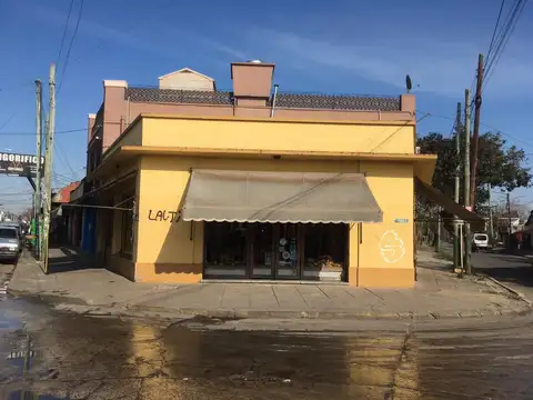 Único local en centro comercial de Claypole!!!!