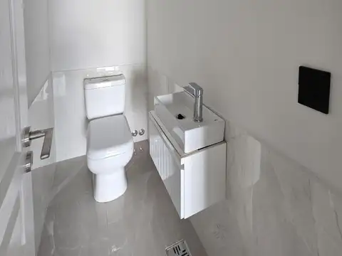 Depto Tipo Casa en Venta con 1 cocheras