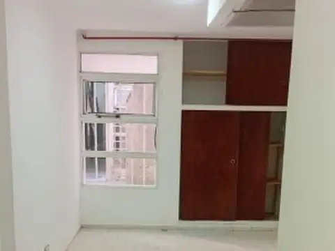 Ovidio Lagos 1061 , Piso 0