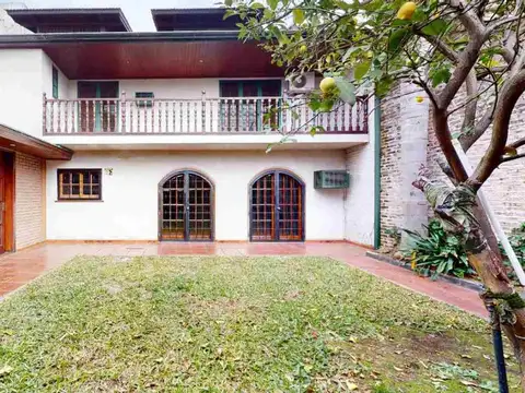 CASA EN VENTA QUILMES
