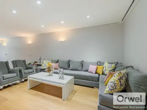 Departamento en Venta con 2 cocheras