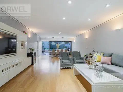 Departamento Tipo Casa en Venta en Belgrano Jardin y pileta propios