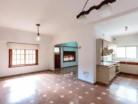 PH en Venta 4 Ambientes con Patio y Terraza en Lanús Oeste