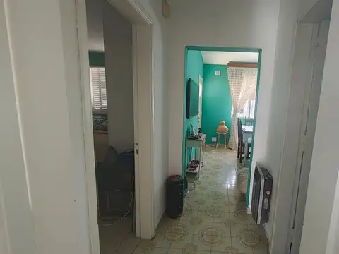 Casa 5 ambientes con 1 baño