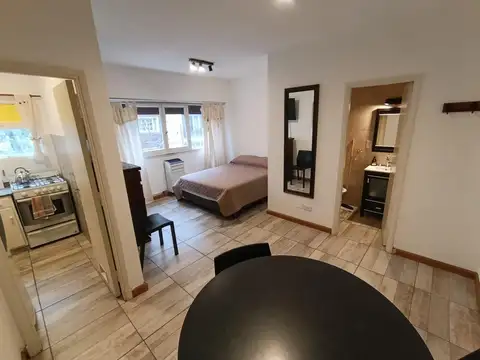 Buenos Aires 2300, Piso 1