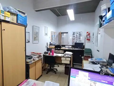 Oficina en Alquiler en Castelar Norte, $ 400.000