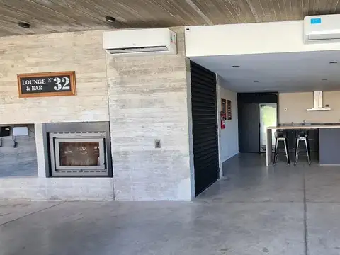 Departamento en Alquiler con 1 cocheras