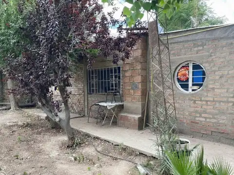 Las Tuyas 8900