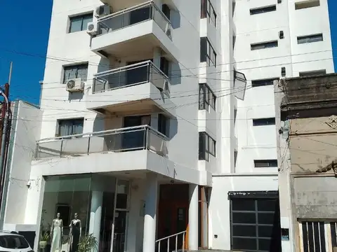 VENTA DE DEPARTAMENTO EN URQUIZA - ZONA CENTRO