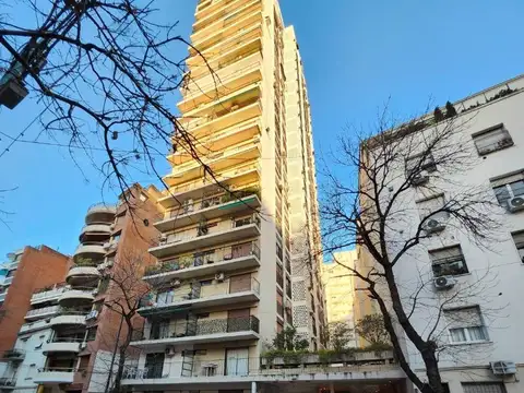 Aguero 1800, Piso 21