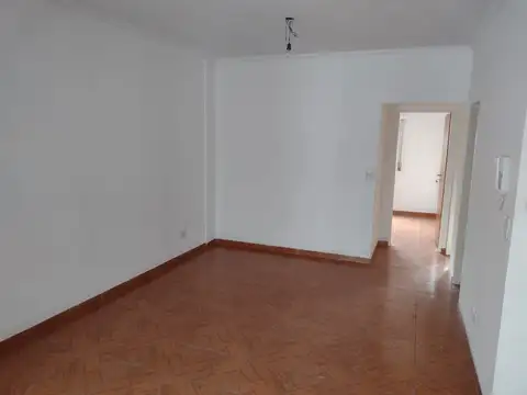 Departamento en Venta en Villa Luzuriaga, USD 64.950