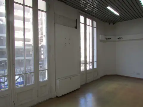 Oficina en Alquiler 86 años