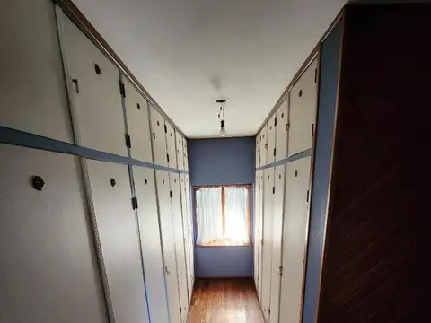 Casa 6 ambientes con 3 baños