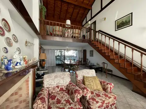 Casa en Venta en Ciudad Jardin del Palomar, USD 370.000