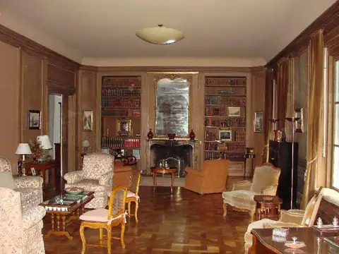 Casa en Venta de 9 dormitorios