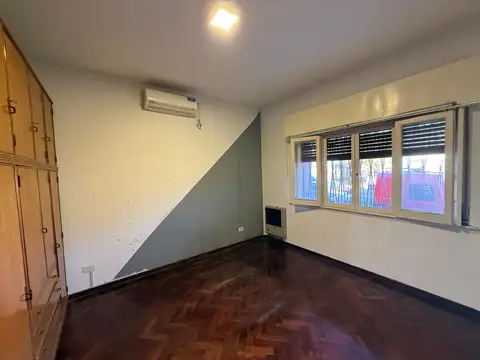 Depto Tipo Casa en Alquiler de 3 ambientes