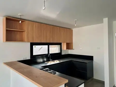 CASA EN VENTA BARRIO CERRADO LA CALANDRIA