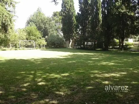 Quinta En Venta 4 Ambientes La Reja